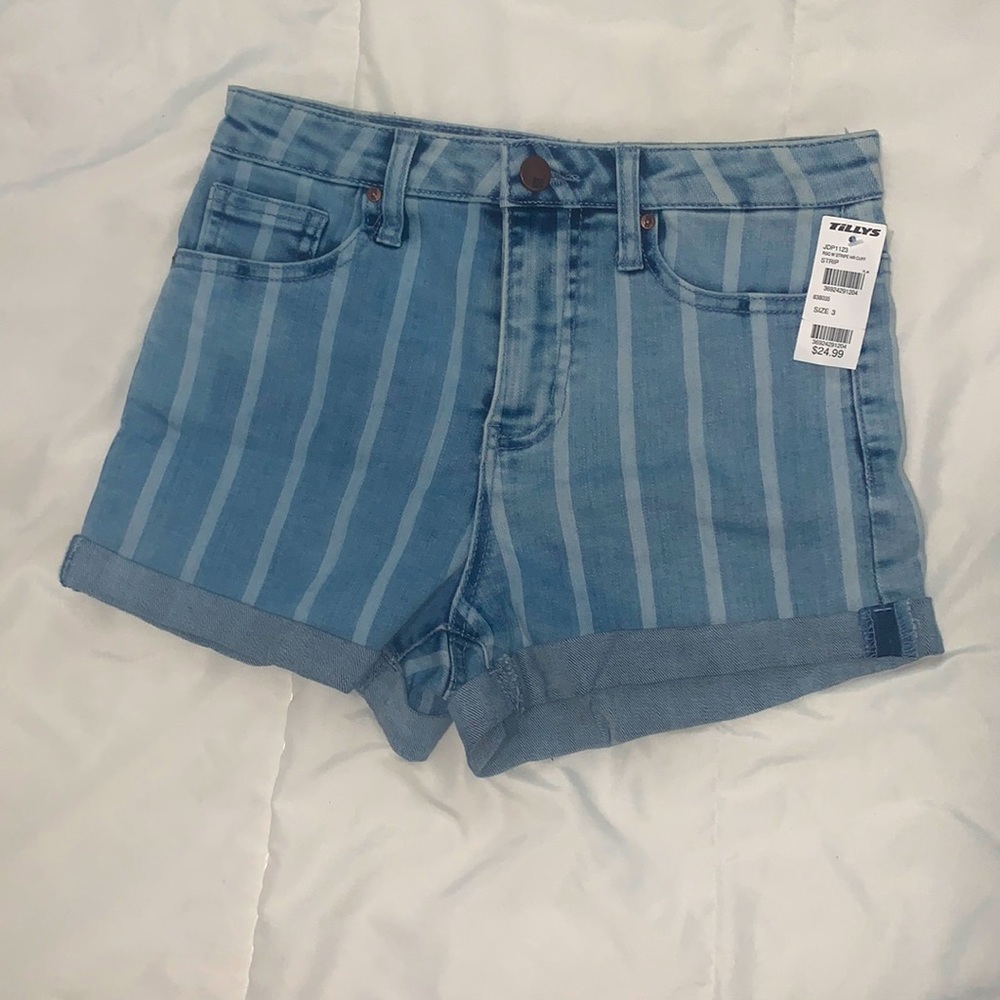 Tillys shorts size 3 light blue with white strips